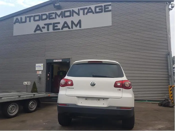 Mecanismo de cerradura de puerta de 4 puertas izquierda detrás Volkswagen Tiguan