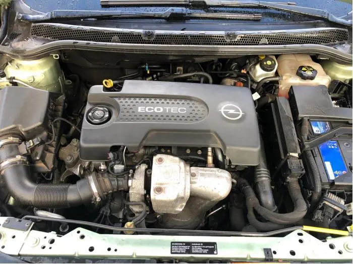 Cuerpo de filtro de aire Opel Astra