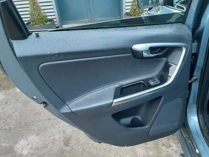 Tapizado de puerta de 4 puertas izquierda detrás Volvo XC60