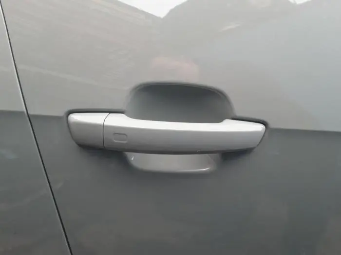 Manija de puerta de 4 puertas derecha delante Audi Q2