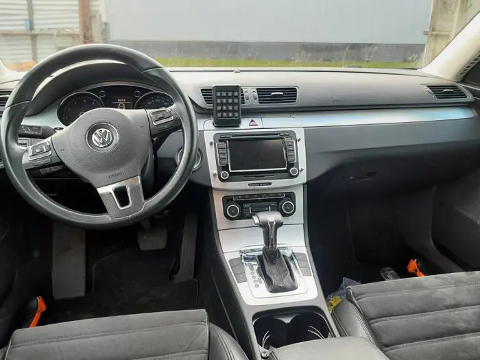 Cinturón de seguridad izquierda delante Volkswagen Passat