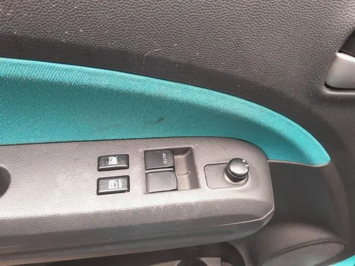 Interruptor de ventanilla eléctrica Suzuki Splash