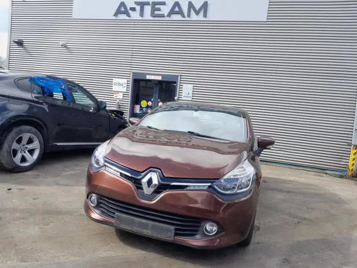 Mecanismo de cierre del portón trasero Renault Clio