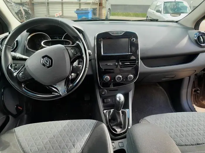 Sistema de navegación Renault Clio