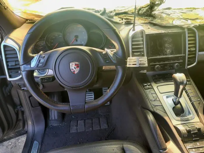 Volante Porsche Cayenne