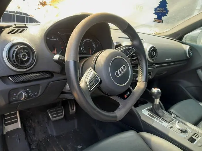 Rejilla de aire de salpicadero Audi RS3