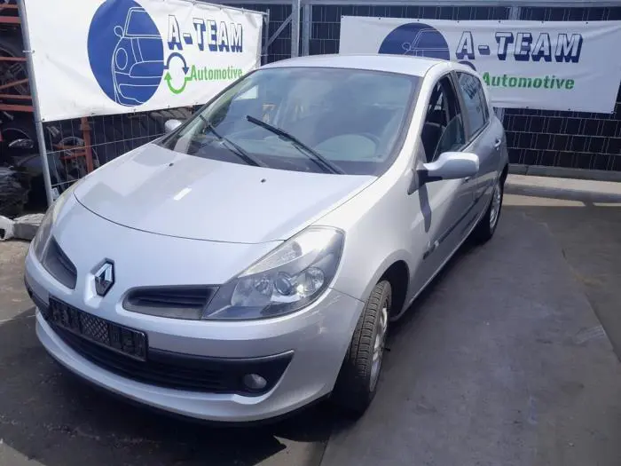 Panel frontal Renault Clio