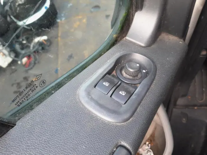 Interruptor de ventanilla eléctrica Renault Master