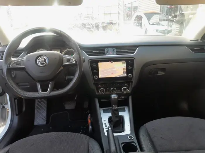 Juego y módulo de airbag Skoda Octavia