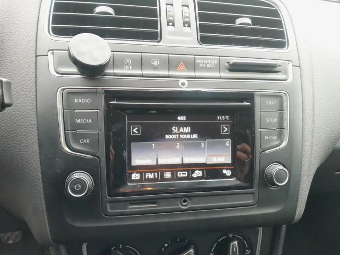 Reproductor de CD y radio Volkswagen Polo