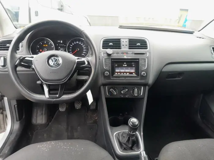 Cinturón de seguridad derecha delante Volkswagen Polo