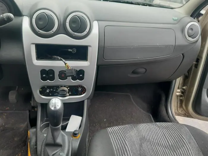 Interruptor de ventanilla eléctrica Dacia Logan