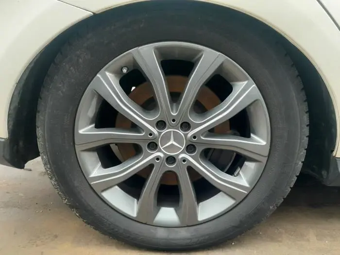 Llanta y neumático de invierno Mercedes GLE-Klasse