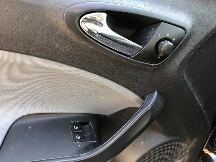 Interruptor de ventanilla eléctrica Seat Ibiza