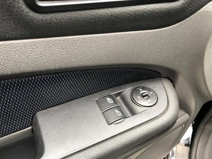 Interruptor de ventanilla eléctrica Ford Focus