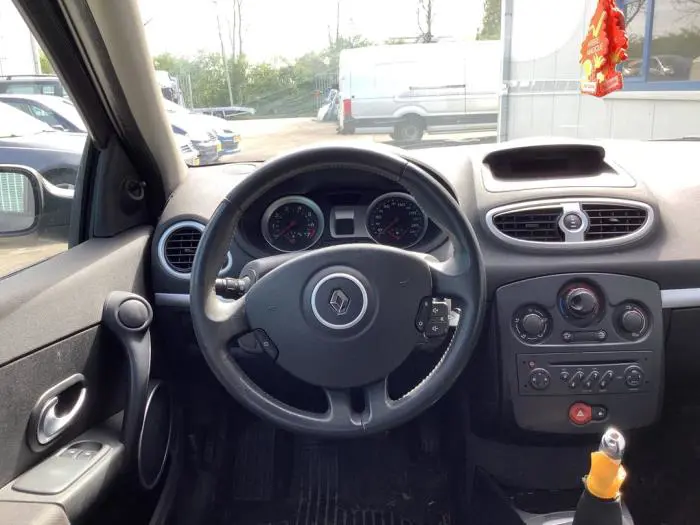Volante Renault Clio
