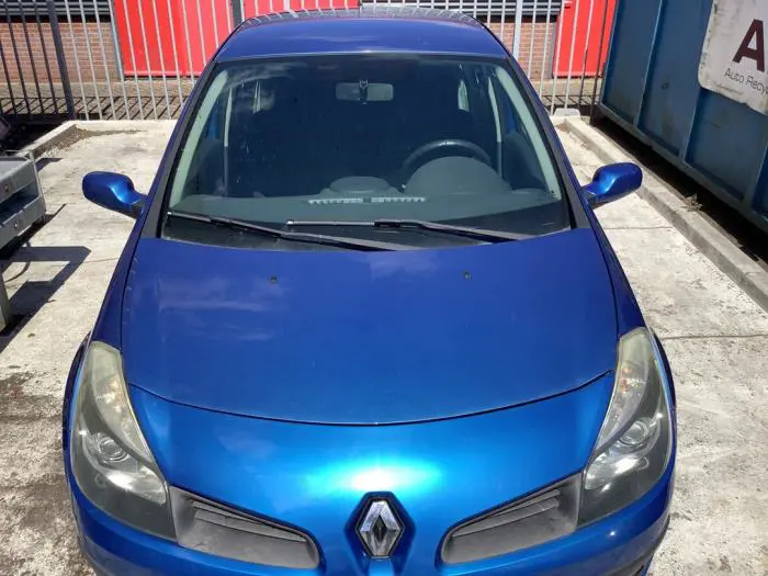 Capó Renault Clio