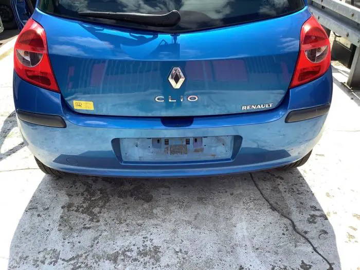 Parachoques trasero Renault Clio
