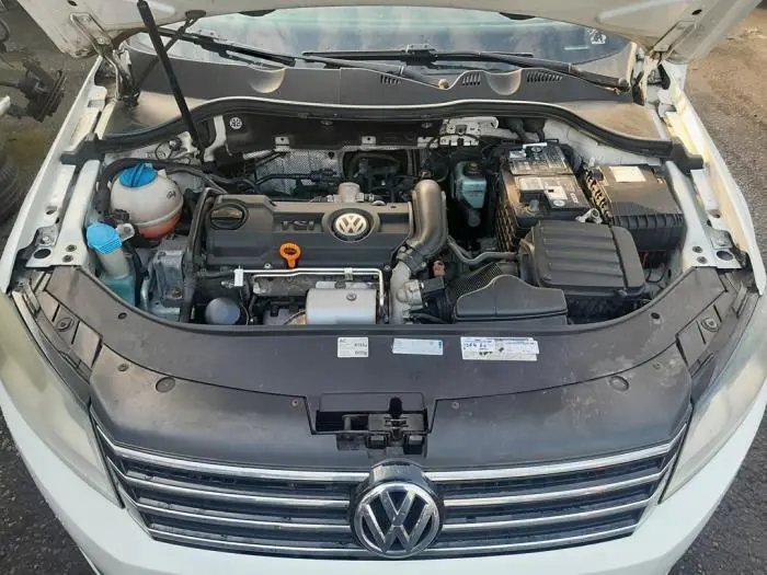 Vaso de expansión Volkswagen Passat