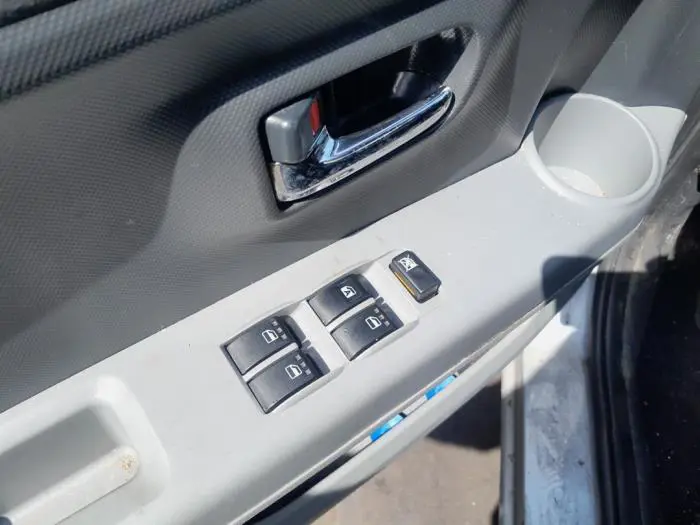 Interruptor de ventanilla eléctrica Subaru Justy
