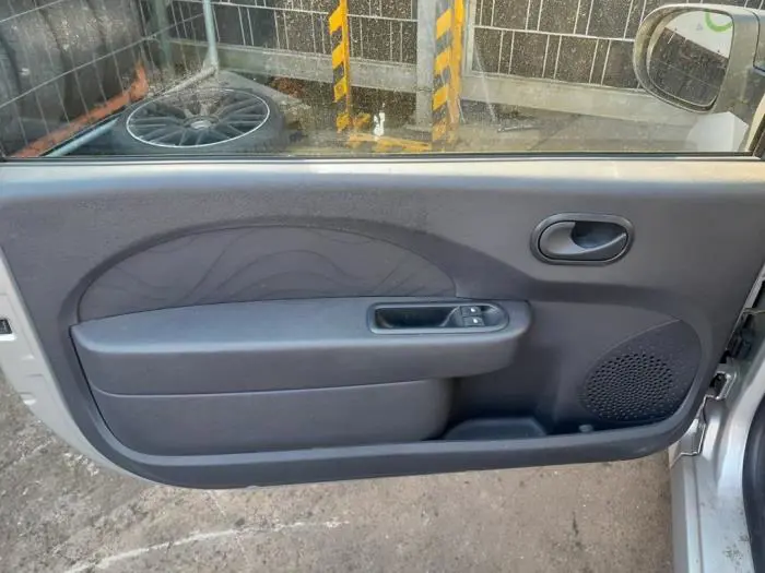 Tapizado de puerta de 2 puertas izquierda Renault Twingo
