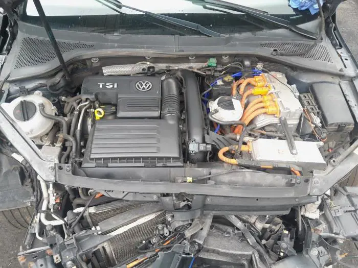 Caja de fusibles Volkswagen Golf