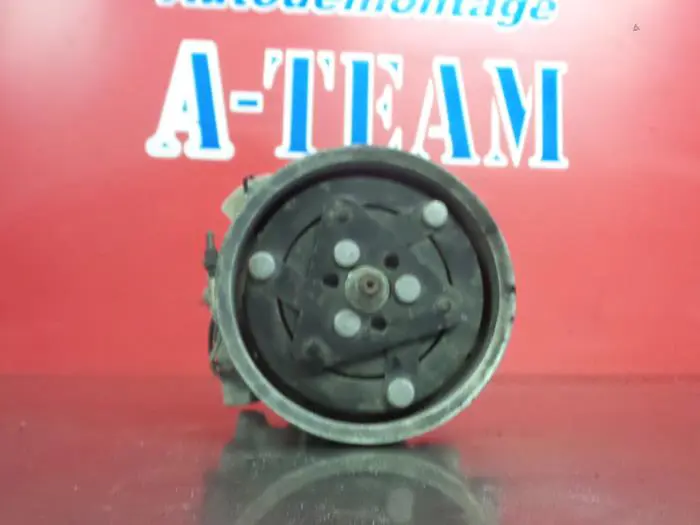 Bomba de aire acondicionado Nissan Almera